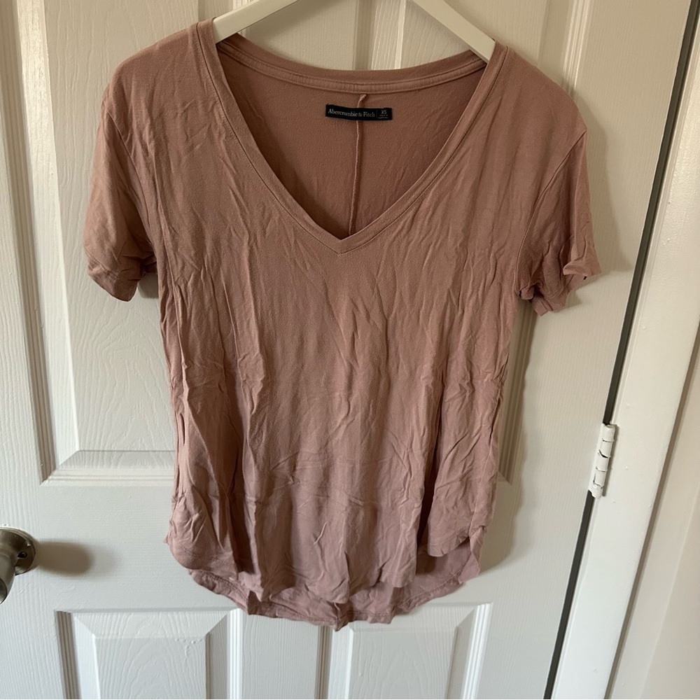 Light Pink V-Neck Short Sleeve Top